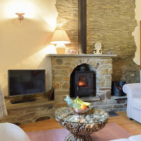 Hay Barn - Dinas Country Club Villa Bagian luar foto