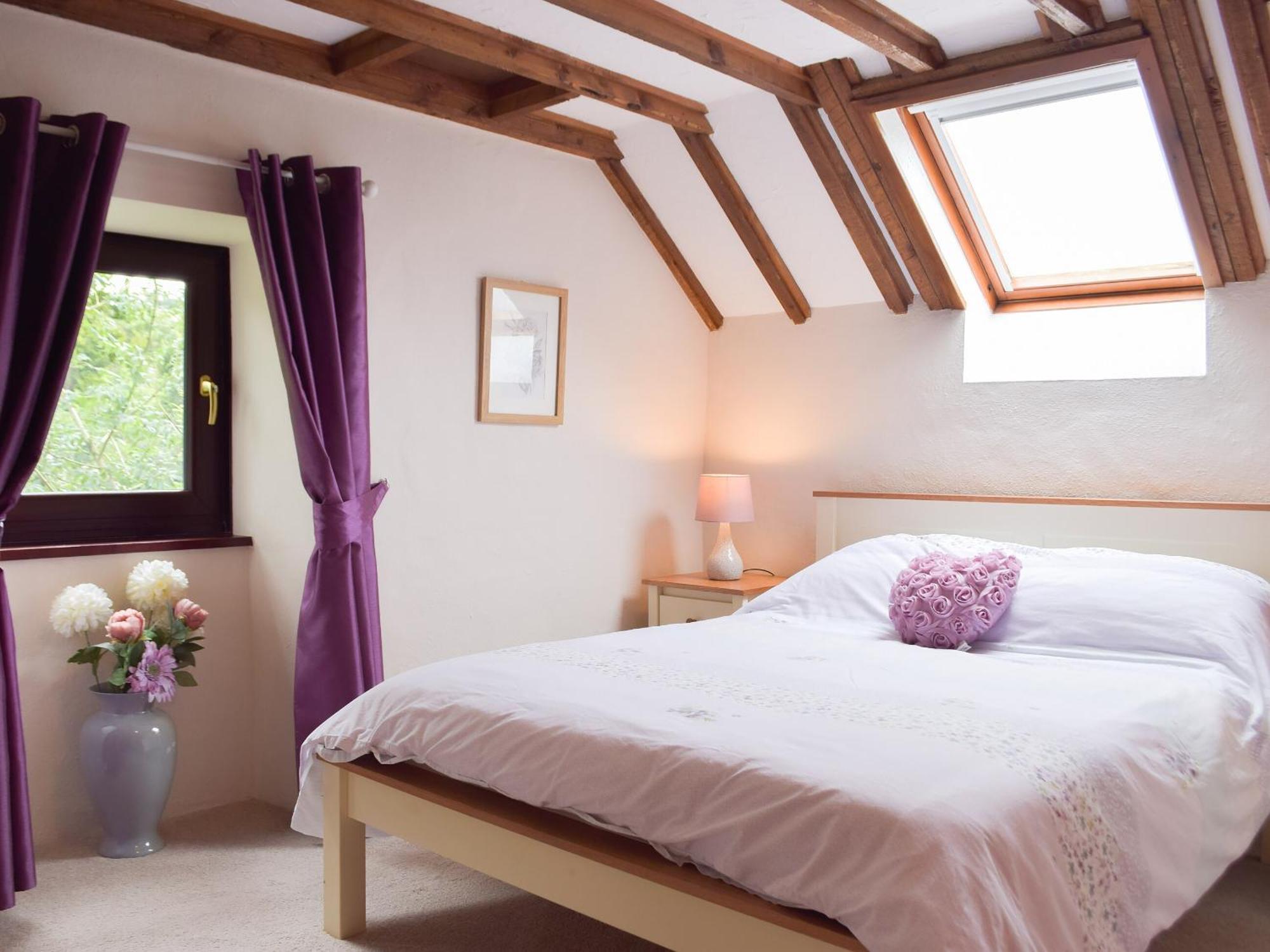 Hay Barn - Dinas Country Club Villa Bagian luar foto